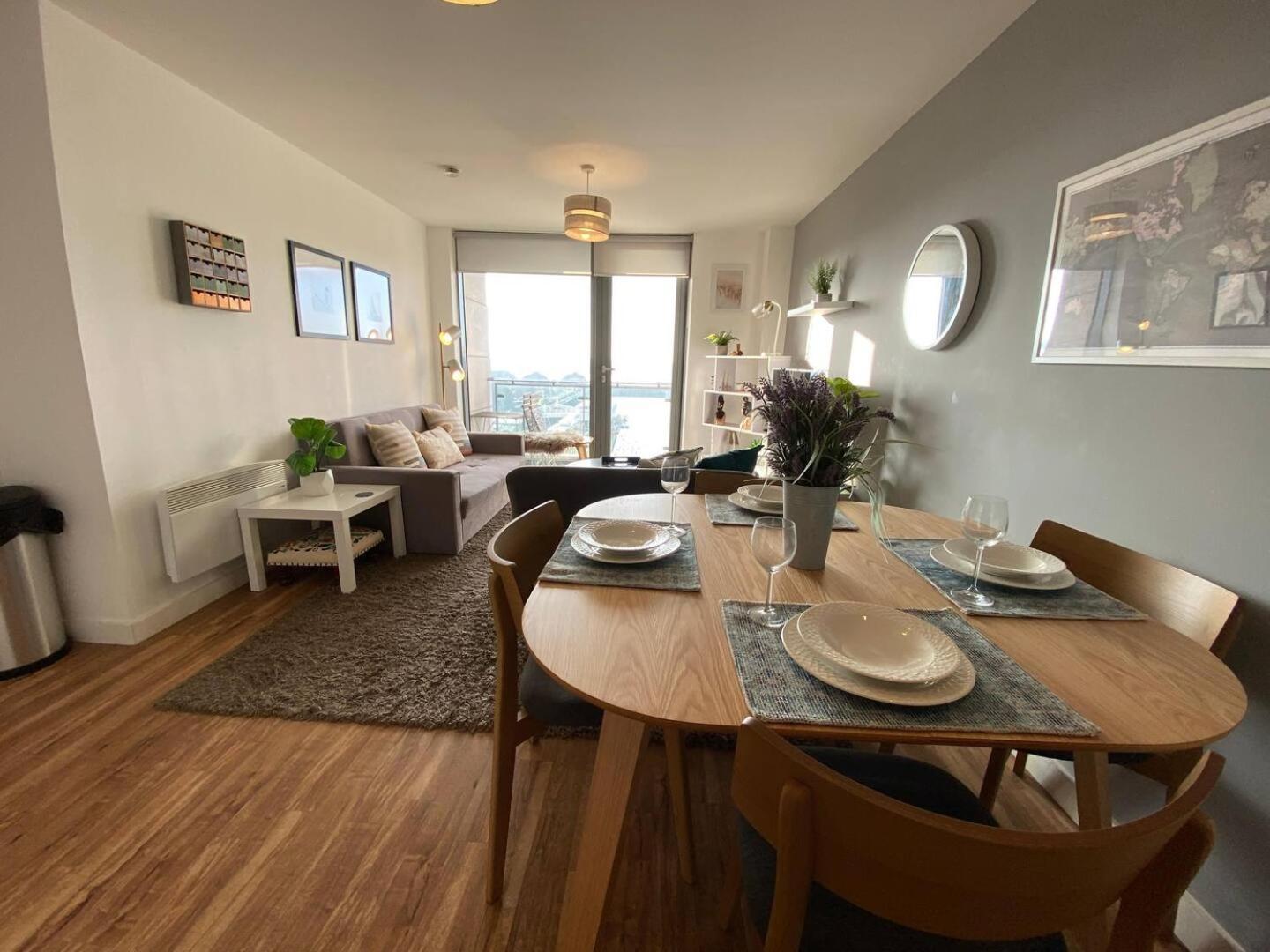 Stunning Mersey View Flat W Parking In Ливерпуль Экстерьер фото